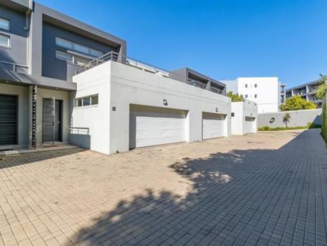 3 Bedroom Townhouse in Hurlingham
