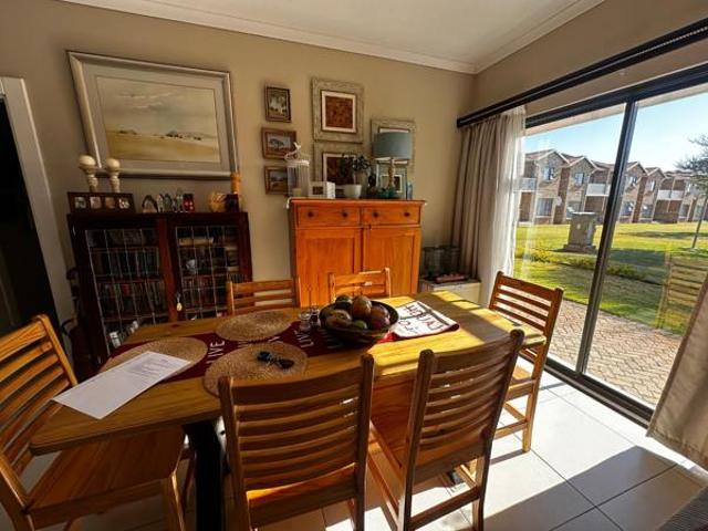 3 Bedroom Townhouse in Hadison Park