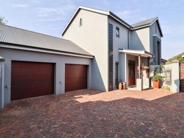 3 Bedroom Townhouse in Heritage Hill