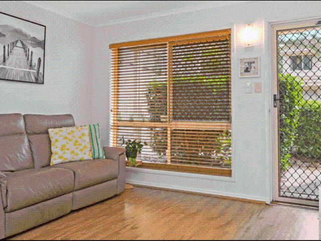 3 BEDROOM TOWNHOUSE IN HILLCREST
