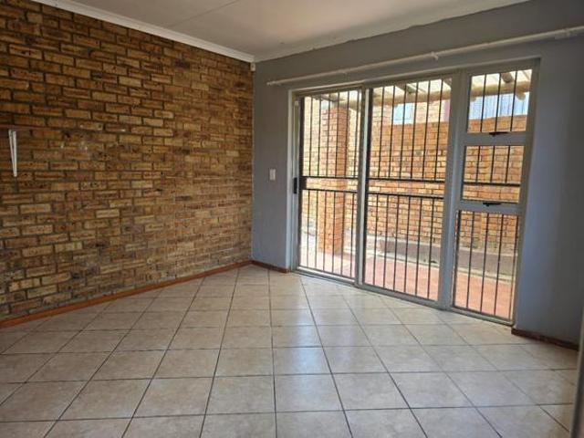 3 Bedroom Townhouse in Honey Park