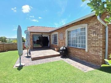 Roodepoort, Mogale City Local Municipality, West Rand District Municipality, Gauteng, South Africa