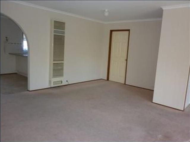 3 Bedroom Townhouse in Jerrabomberra