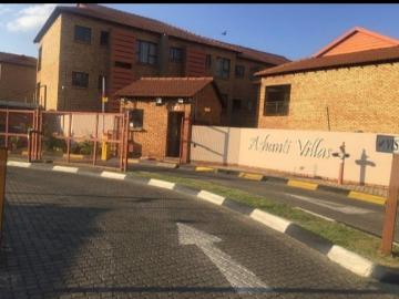 3 bedroom townhouse in Klipportjie ground floor to rent