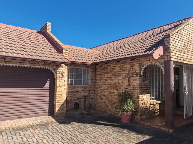 3 Bedroom Townhouse in Krugersdorp North