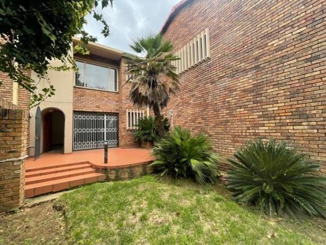 3 Bedroom Townhouse in Lakefield