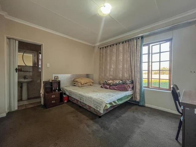 3 Bedroom Townhouse in Lincoln Meade
