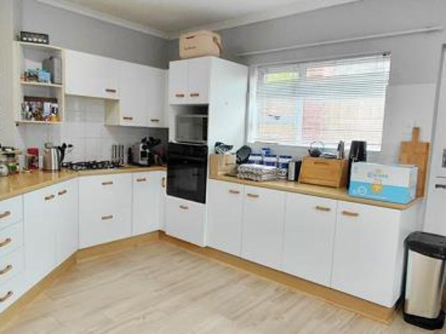 3 Bedroom Townhouse in Lovemore Heights