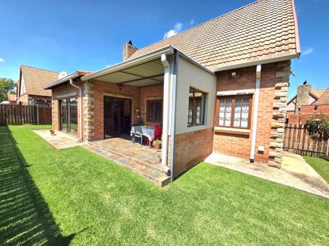 3 Bedroom Townhouse in Panorama