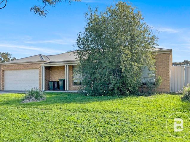 3 bedroom Townhouse in popular White Hills
