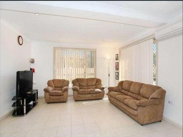 3 Bedroom Townhouse in Prime Location