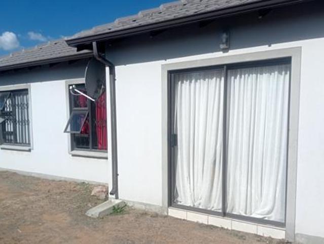 3 Bedroom Townhouse in Raceway