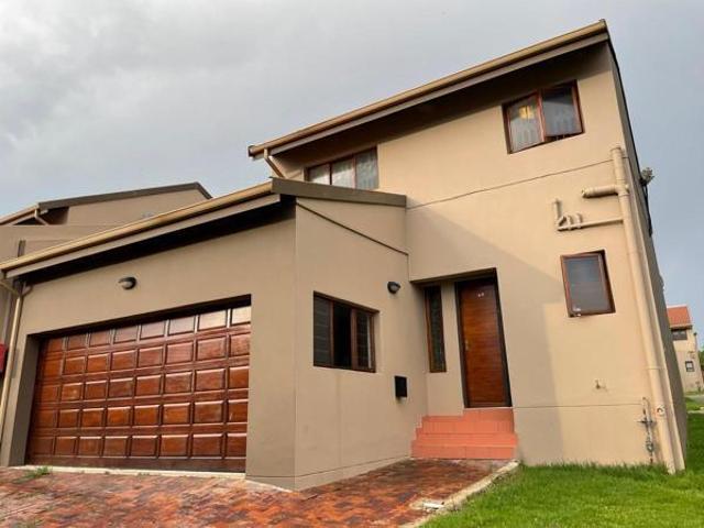 3 Bedroom Townhouse in Radiokop