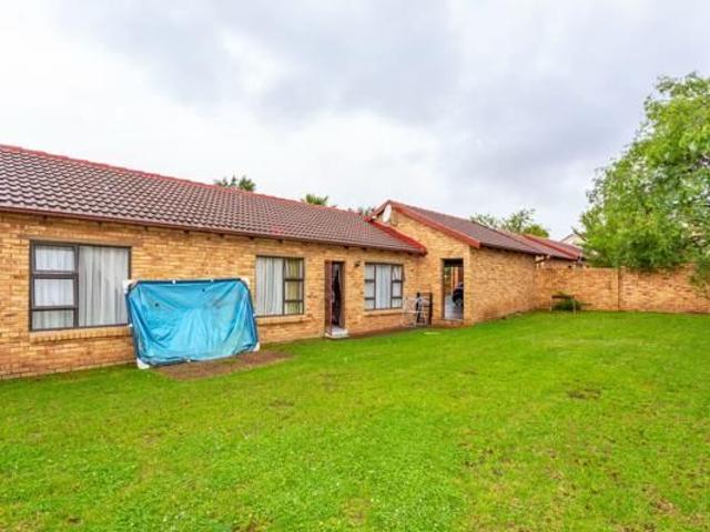 3 Bedroom Townhouse in Randburg Central