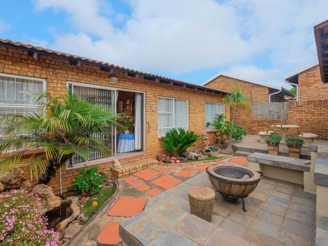 3 Bedroom Townhouse in Rangeview