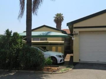 3 Bedroom Townhouse in Strubens Valley