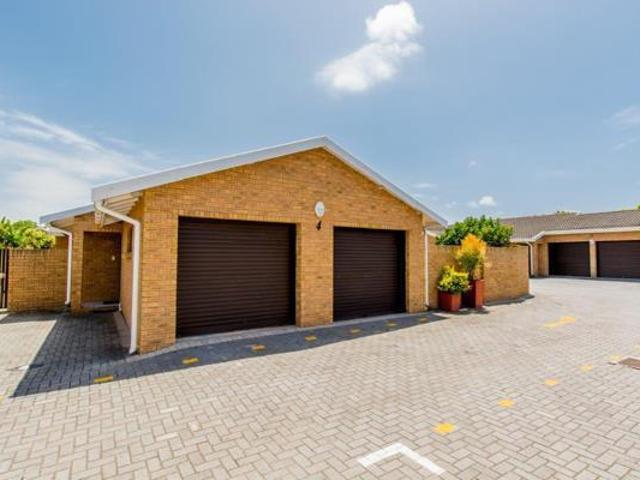 3 Bedroom Townhouse in Summerstrand