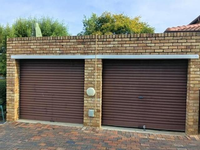 3 Bedroom Townhouse in Sundowner