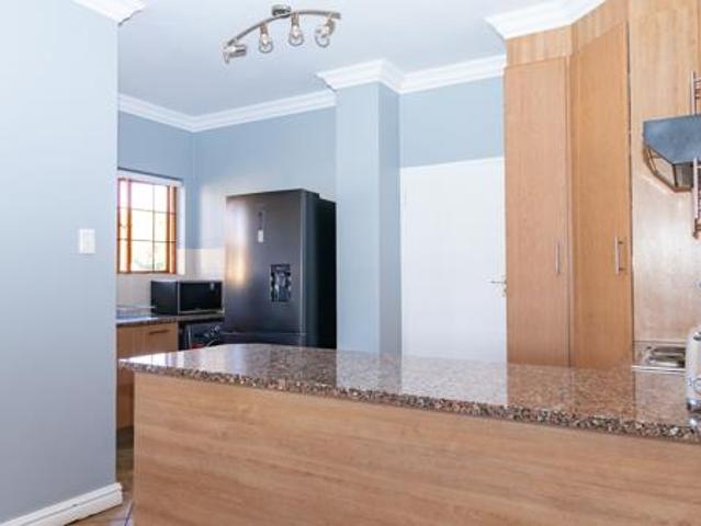 3 Bedroom Townhouse in The Coves