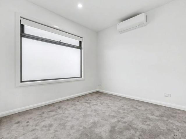 3 Bedroom Townhouse in the heart of Hallam