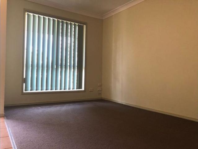 3 BEDROOM TOWNHOUSE IN THE HEART OF MOOROOKA
