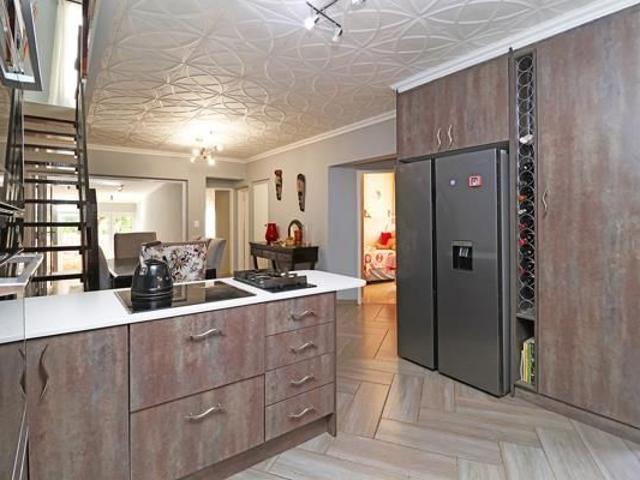 3 Bedroom Townhouse in Weltevreden Park