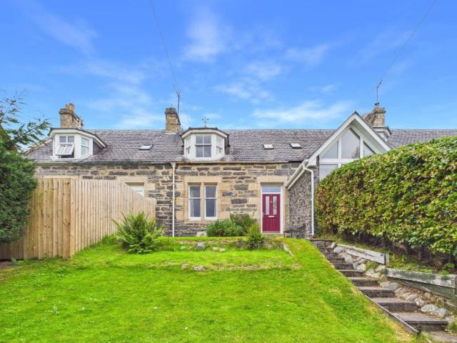 3 Bedroom Townhouse Kingussie Kingussie 105071992