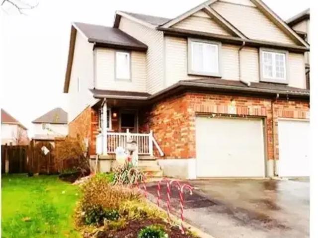 3 Bedroom Townhouse Kitchener ON 104941145