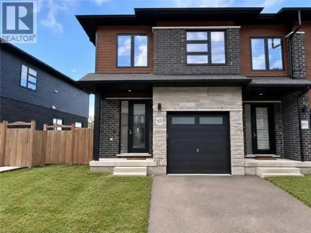 3 Bedroom Townhouse Kitchener ON 105467294