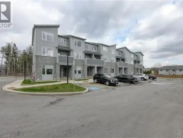 London, Ontario - Terrace, Parking
