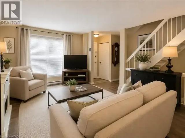 3 Bedroom Townhouse London ON 105467372