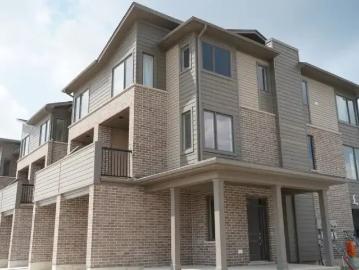 London, Ontario - Balcony, Parking