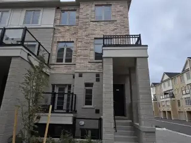 3 Bedroom Townhouse Pickering ON 104142672