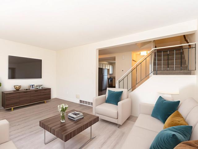 3 Bedroom Townhouse Premium for rent in Eastside Estates in 75 Cavendish St Regina, Glencairn, S4N 5B9