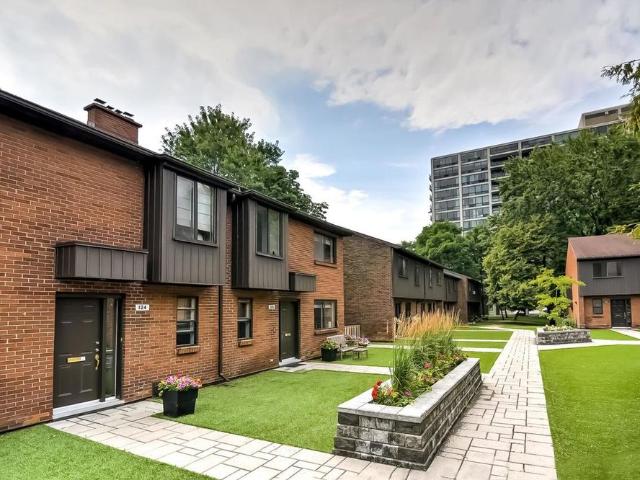 3 Bedroom Townhouse Premium Rue Francois, Verdun