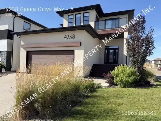 3 Bedroom Townhouse Regina SK 104940890