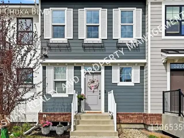 3 Bedroom Townhouse Regina SK 105410696