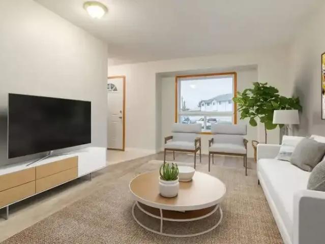 3 Bedroom Townhouse Red Deer AB 103366836