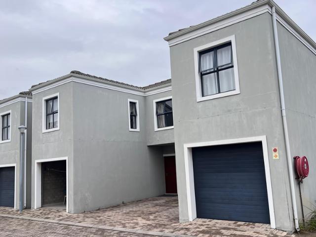 3 Bedroom Townhouse Rented in Parklands