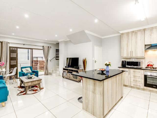 3 Bedroom Townhouse Rented in Paulshof