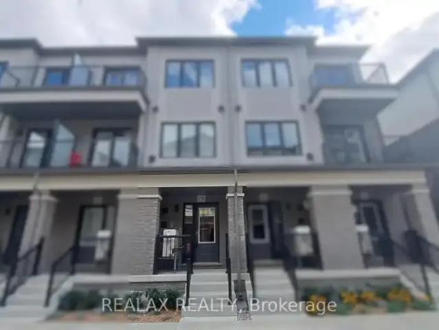 3 Bedroom Townhouse Richmond Hill ON 105269551