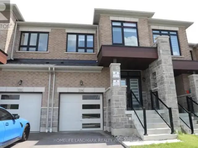 3 Bedroom Townhouse Richmond Hill ON 105378593