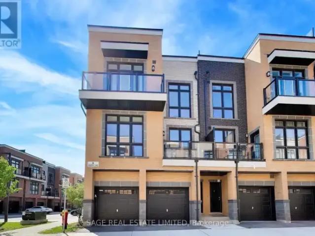 3 Bedroom Townhouse Richmond Hill ON 105643487