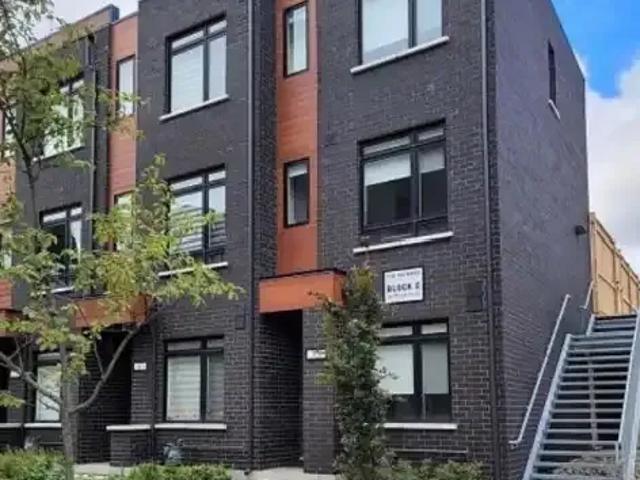 3 Bedroom Townhouse Richmond Hill ON LS105088041