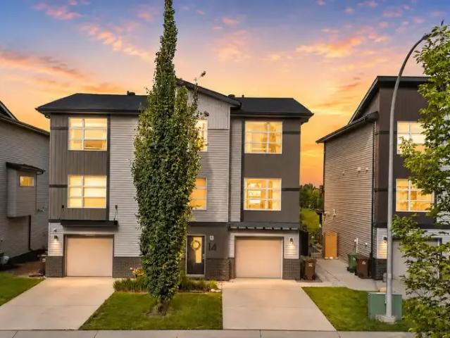 3 Bedroom Townhouse St. Albert AB 105186000
