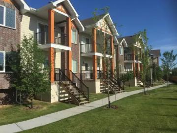 3 Bedroom Townhouse St. Albert AB LS98955530
