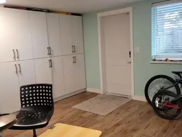 3 Bedroom Townhouse Surrey BC 103770637
