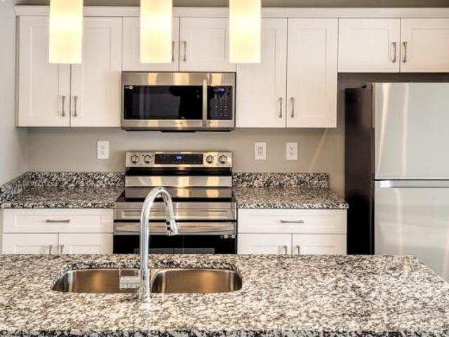 3 Bedroom Townhouse Saskatoon SK 96587833