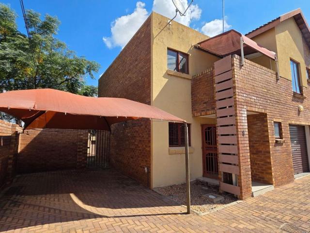 3 Bedroom townhouse sectional to rent in Annadale, Polokwane