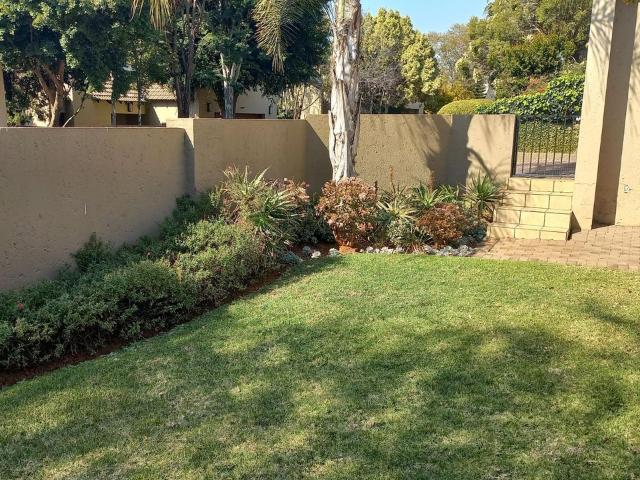 3 Bedroom townhouse sectional to rent in Pinehaven, Krugersdorp